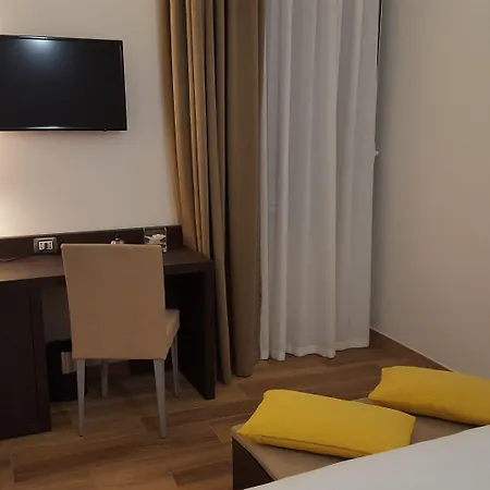 Finestra Su Monti