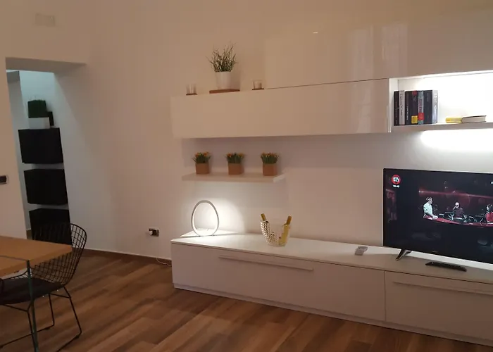 Finestra Su Monti Pensión