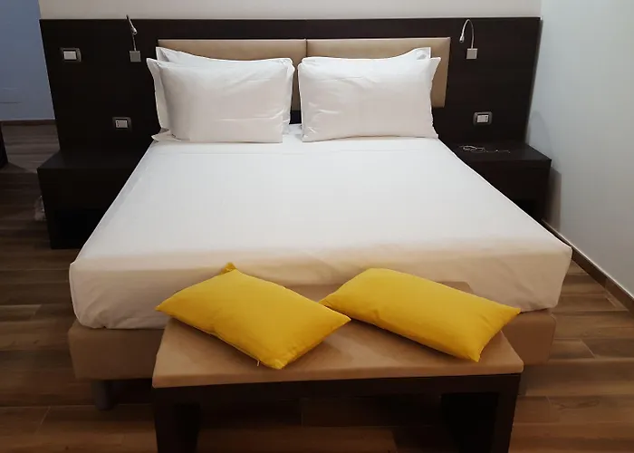 Pensión Finestra Su Monti 4*