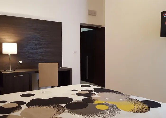 Finestra Su Monti Pensión