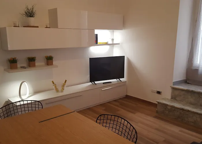 Finestra Su Monti Pensión Roma