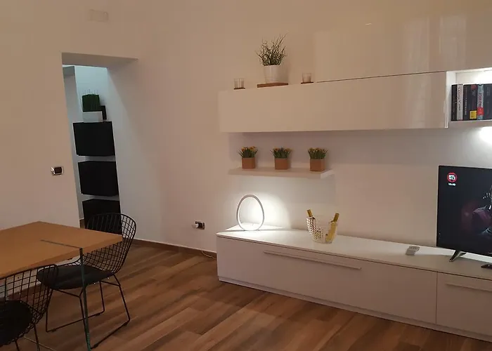 Finestra Su Monti Pensión