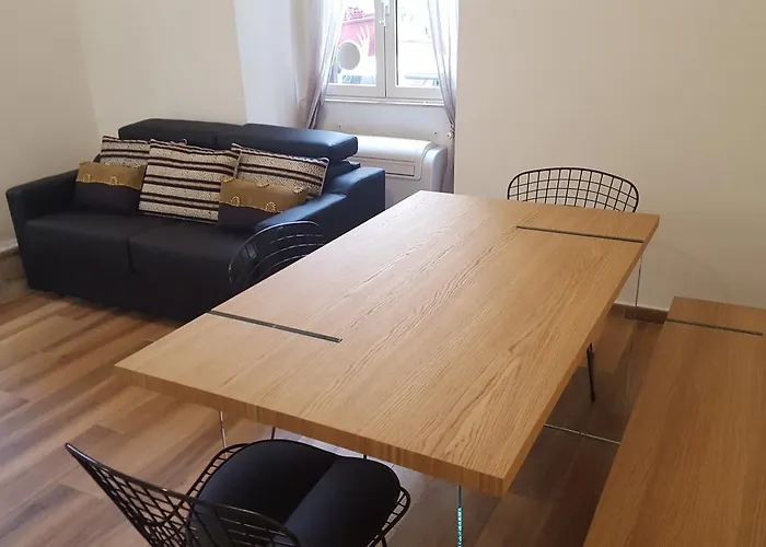 Finestra Su Monti Pensión Roma