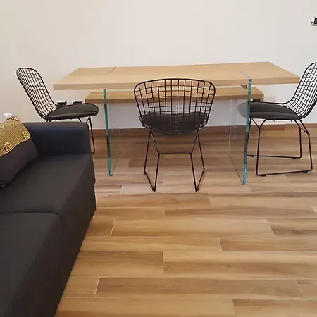 Finestra Su Monti Řím