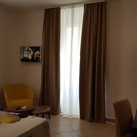 Finestra Su Monti 3* Řím